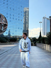 Tuta ONE-GUIDE All we need is love